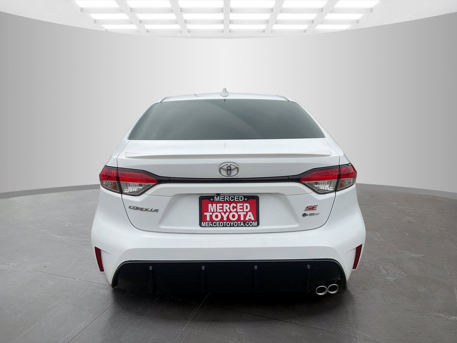 Certified Used 2026 Ice Toyota Hybrid SE image 4