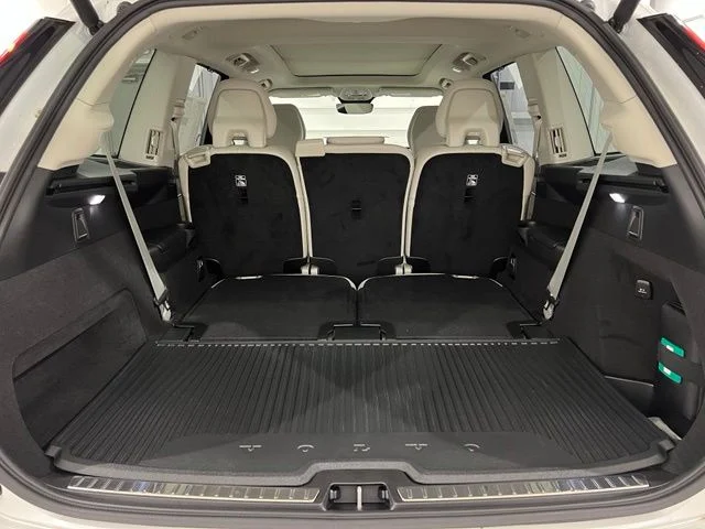New 2026 Crystal White Volvo Ultra image 21