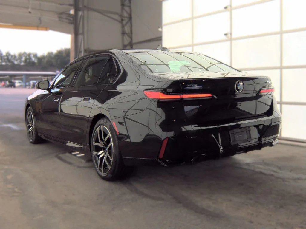 Used 2025 Black BMW 740i xDrive image 8