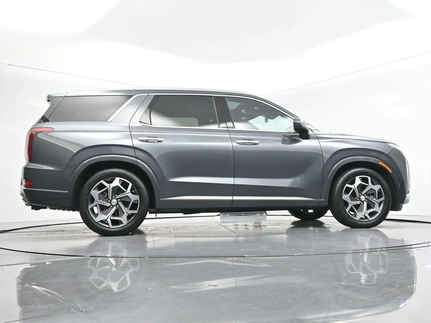 Used 2021 Steel Graphite Hyundai Calligraphy image 48