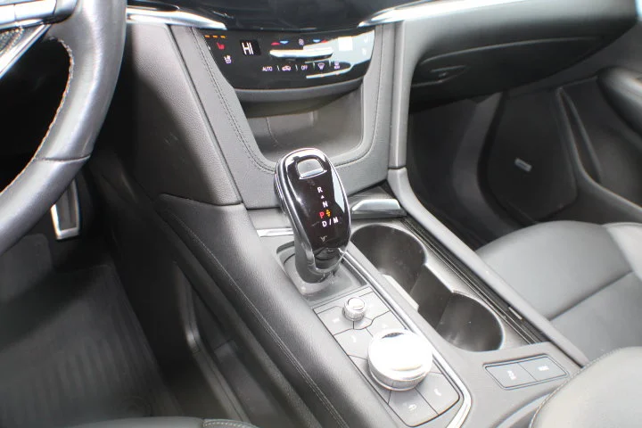 Used 2023 Argent Silver Metallic Cadillac Sport image 10