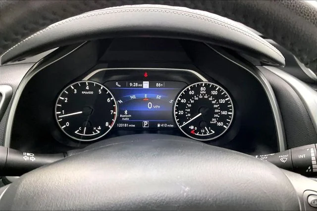 Used 2021 Gray Nissan SL image 18