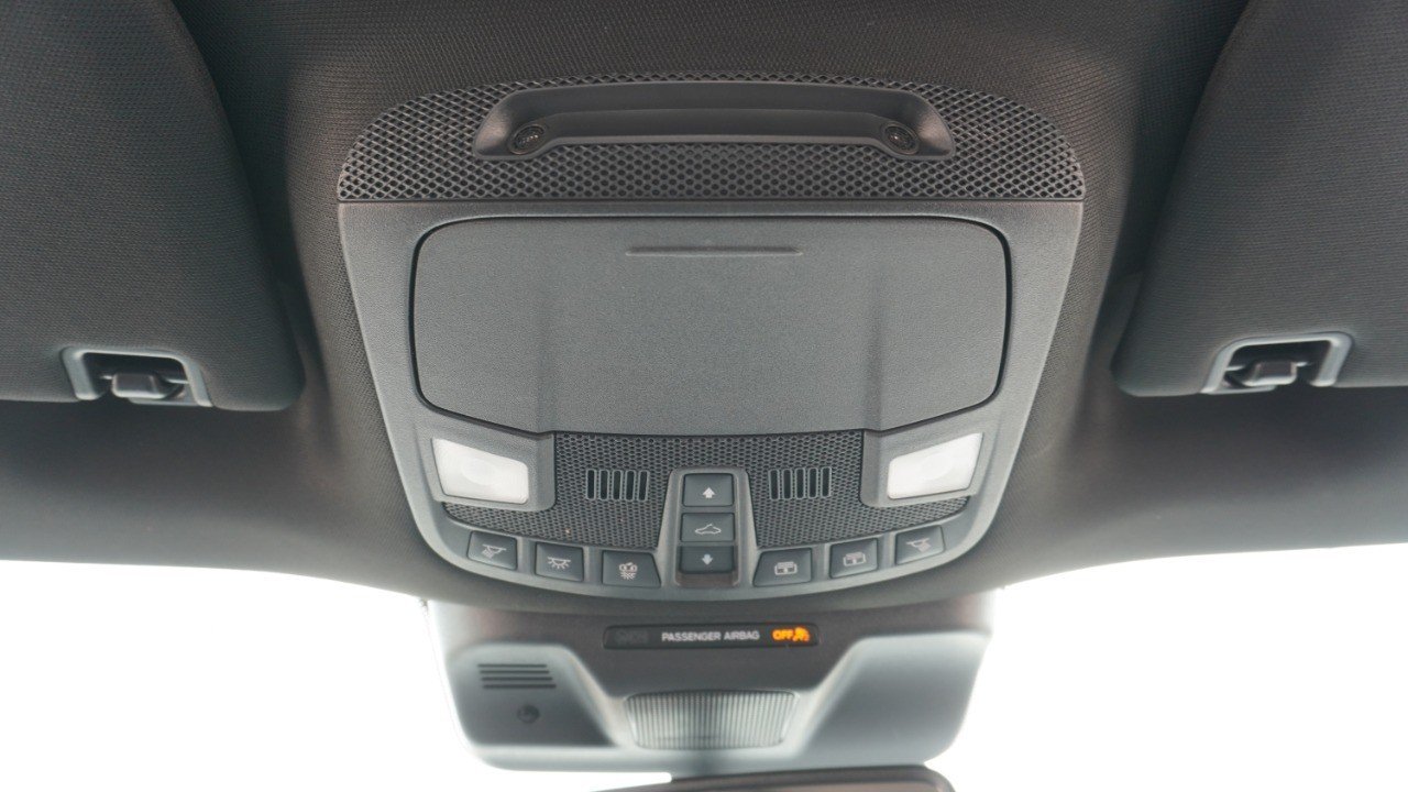 Used 2024 White Ford Platinum image 28