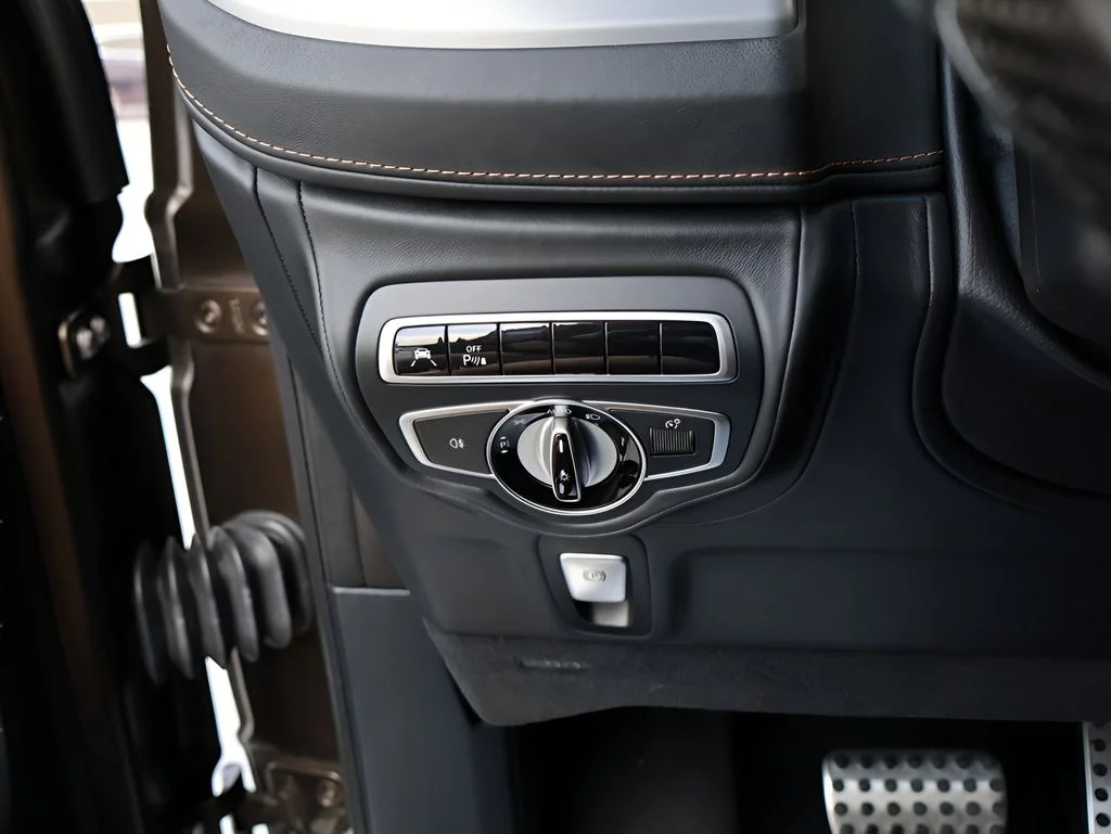 Used 2024 MANUFAKTUR Dakota Brown magno Mercedes-Benz G 63 AMG® image 37