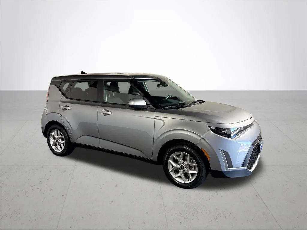 Used 2025 Gray Kia LX image 4