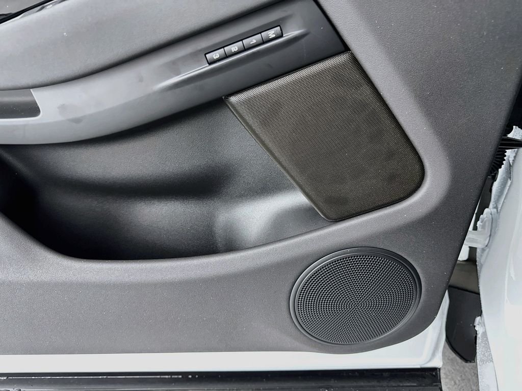 New 2026 Fuji White Land Rover Core S image 19
