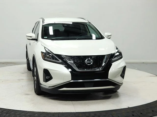 Used 2022 White Nissan SV image 3