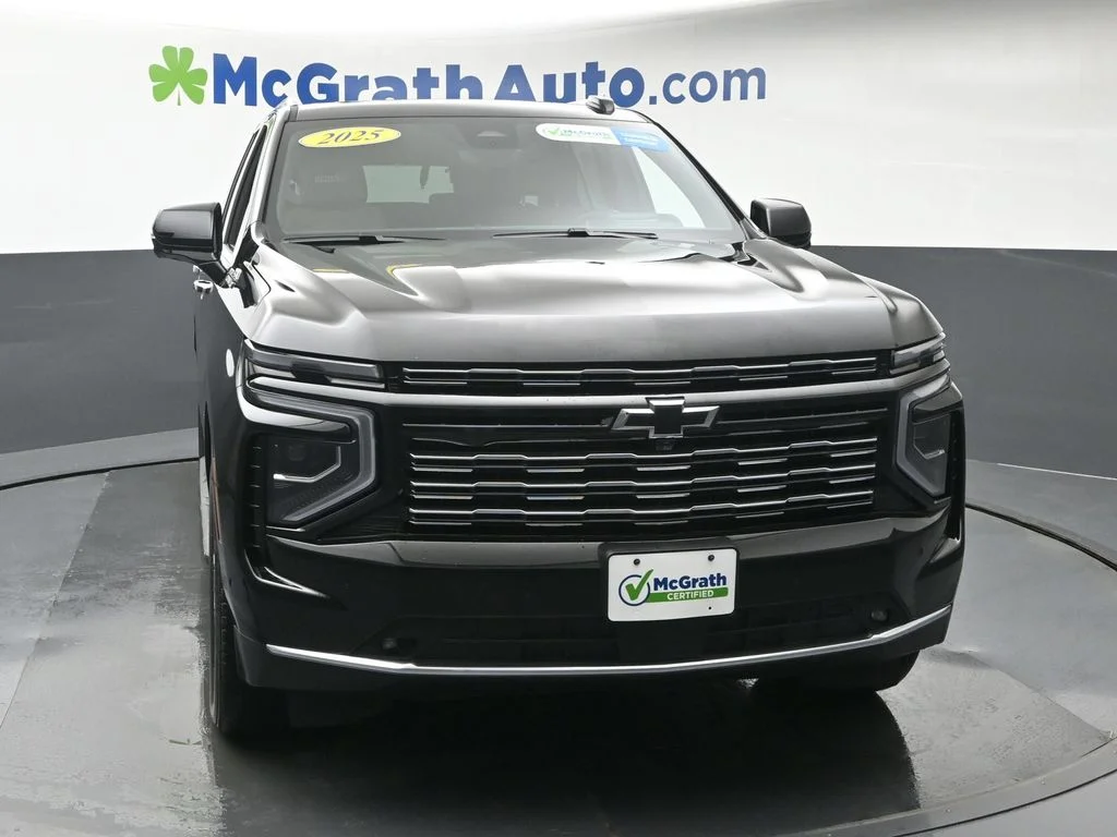 Used 2025 Black Chevrolet High Country image 5