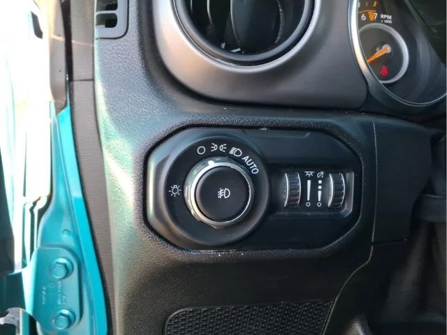 Used 2019 Teal Jeep Unlimited Sport S image 21