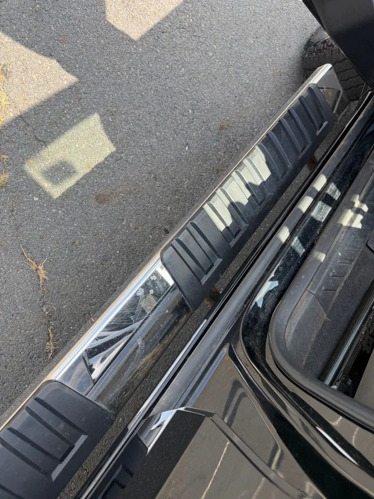 Used 2023 Black GMC AT4 image 12