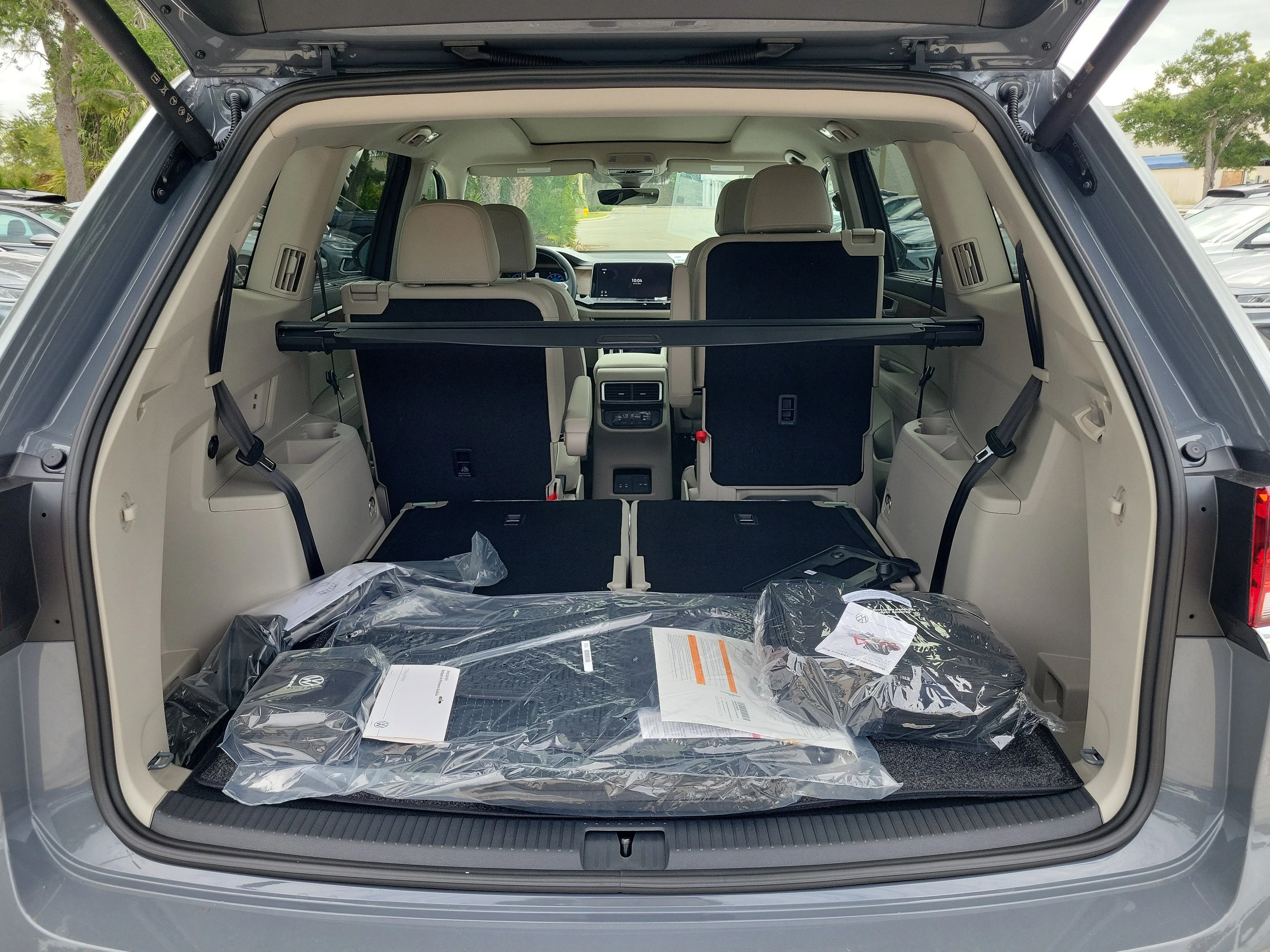 New 2026 Gray Volkswagen SE w/Technology image 9