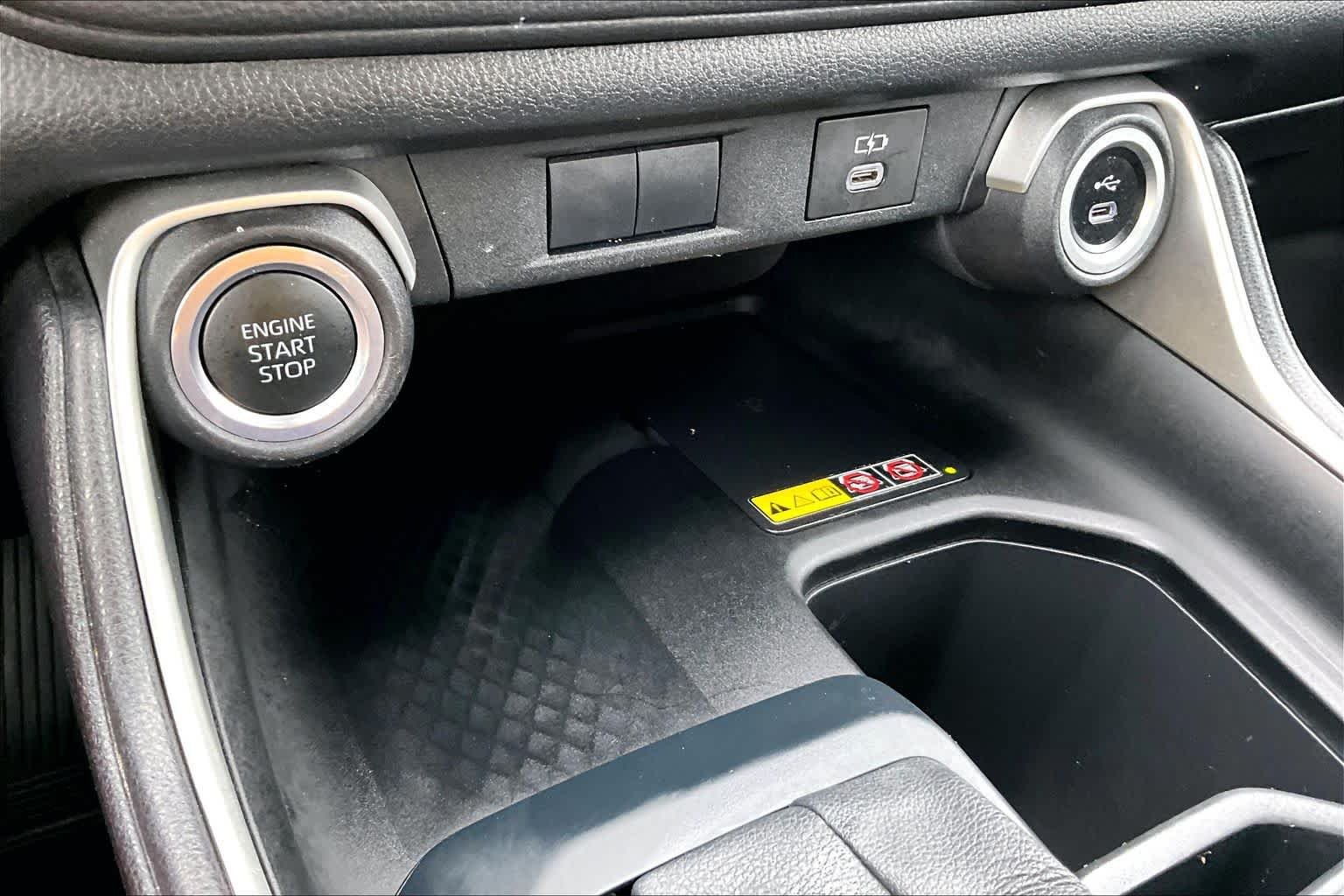 Used 2024 Midnight Black Metallic Toyota XLE image 31