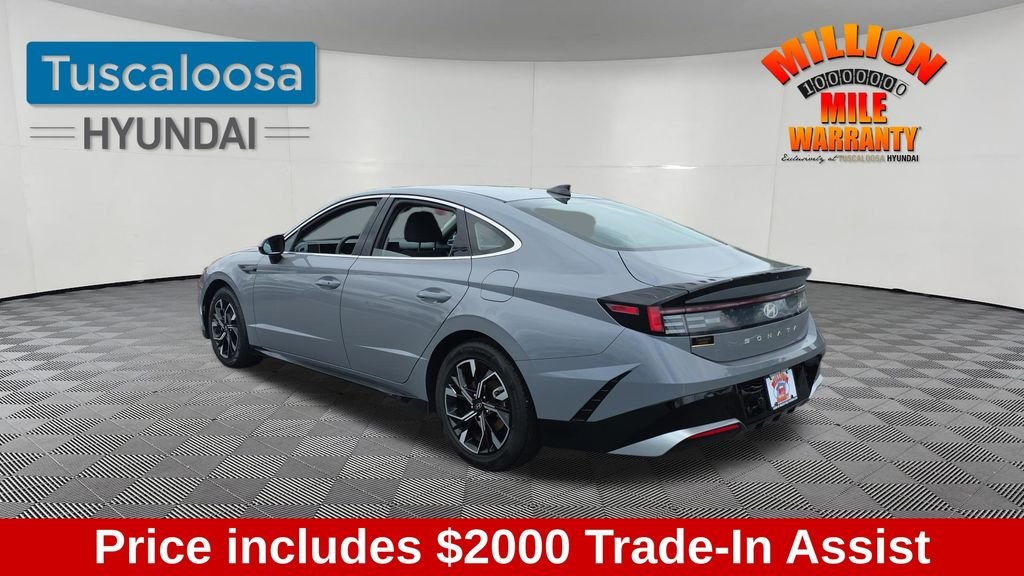 Used 2024 Blue Hyundai SEL image 5