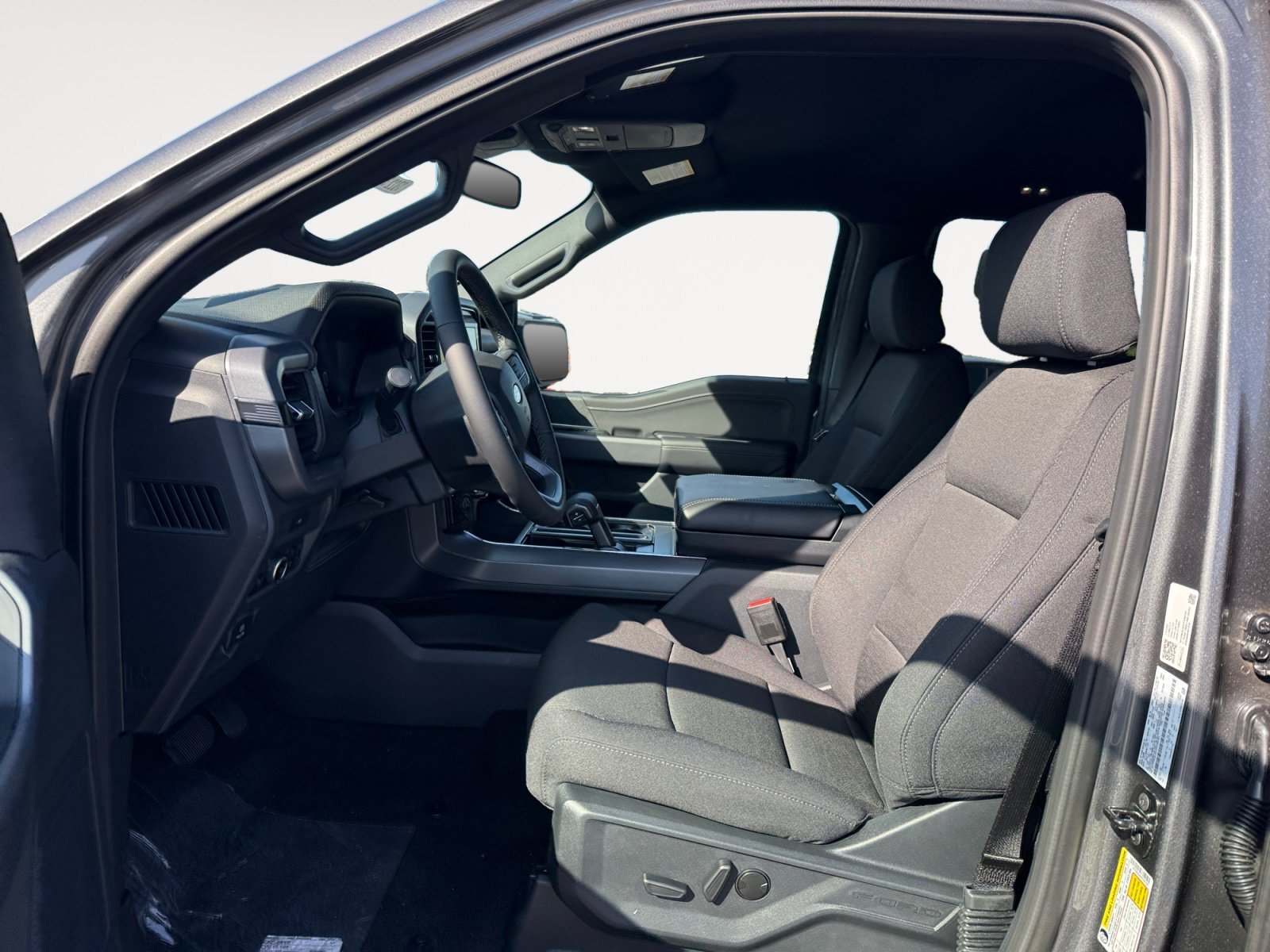 New 2026 Carbonized Gray Metallic Ford XLT image 10