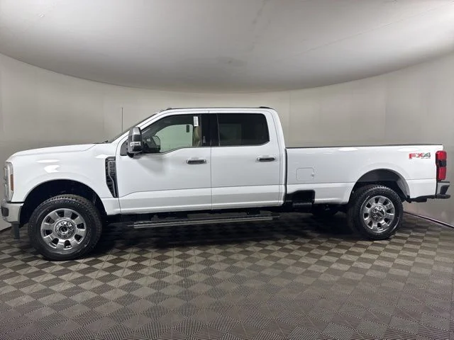 New 2026 Oxford White Ford Lariat image 7