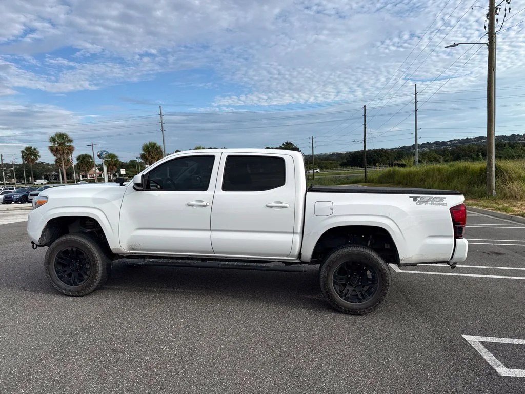 Used 2020 White Toyota SR image 4