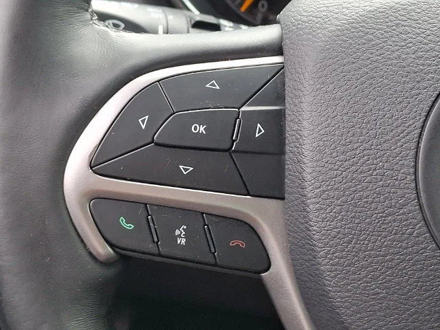 Used 2019 Gray Jeep Limited image 22