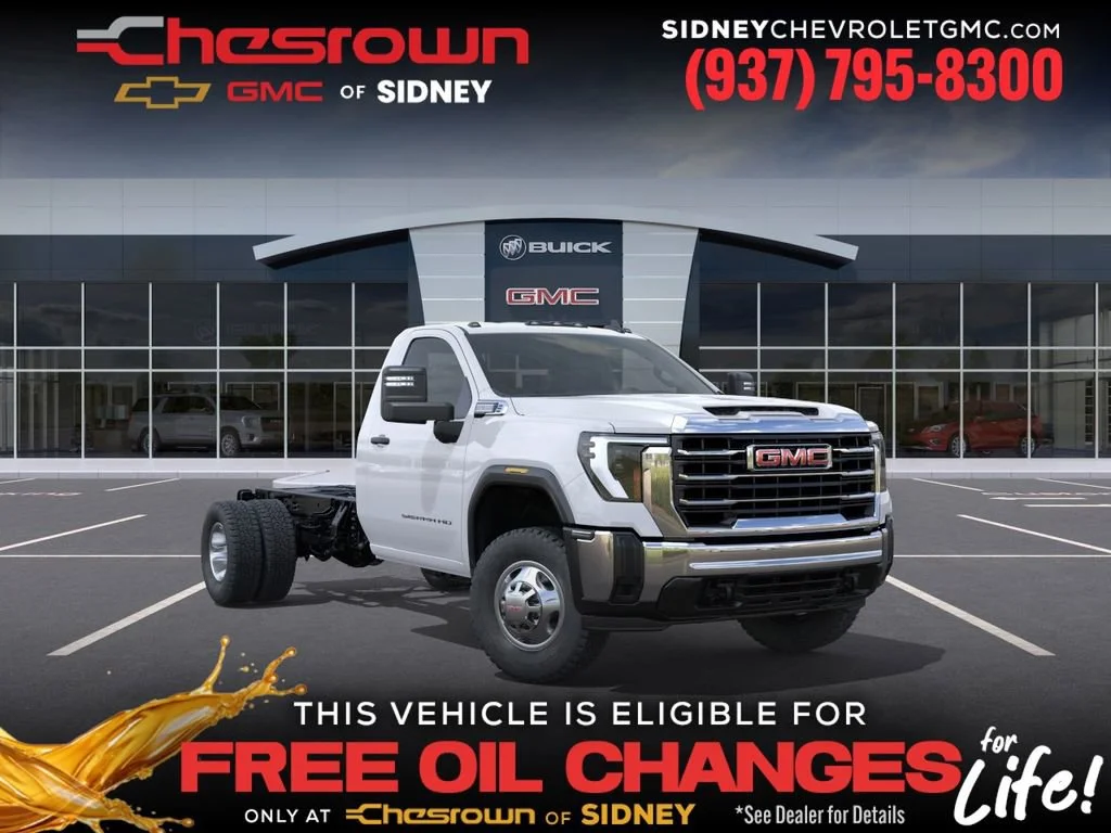 2026 GMC Sierra 4WD Regular Cab Chassis LWB Pro's photo