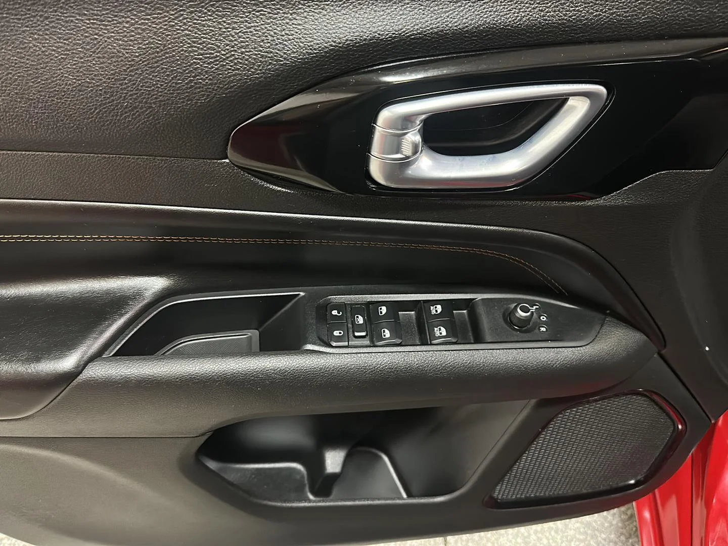 Used 2022 Redline Pearlcoat Jeep (RED) Edition image 17