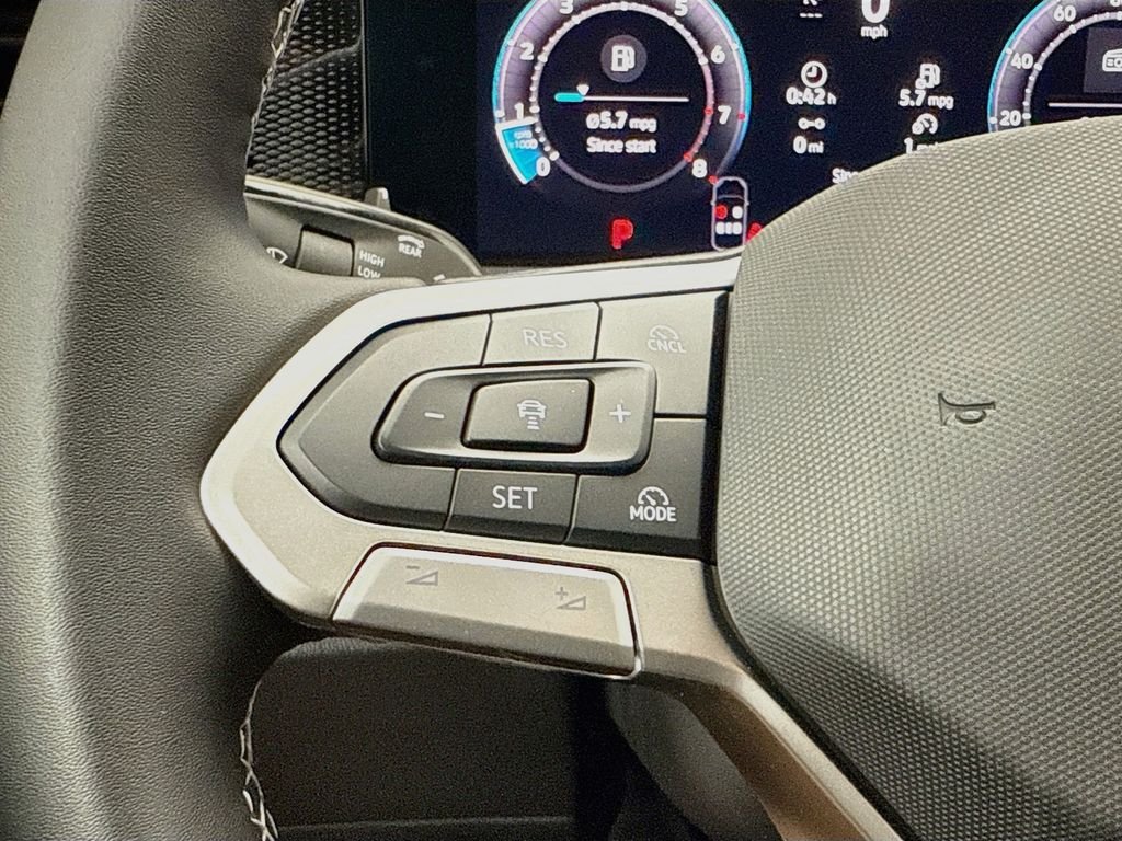 New 2026 Pure White Volkswagen 2.0T S image 11