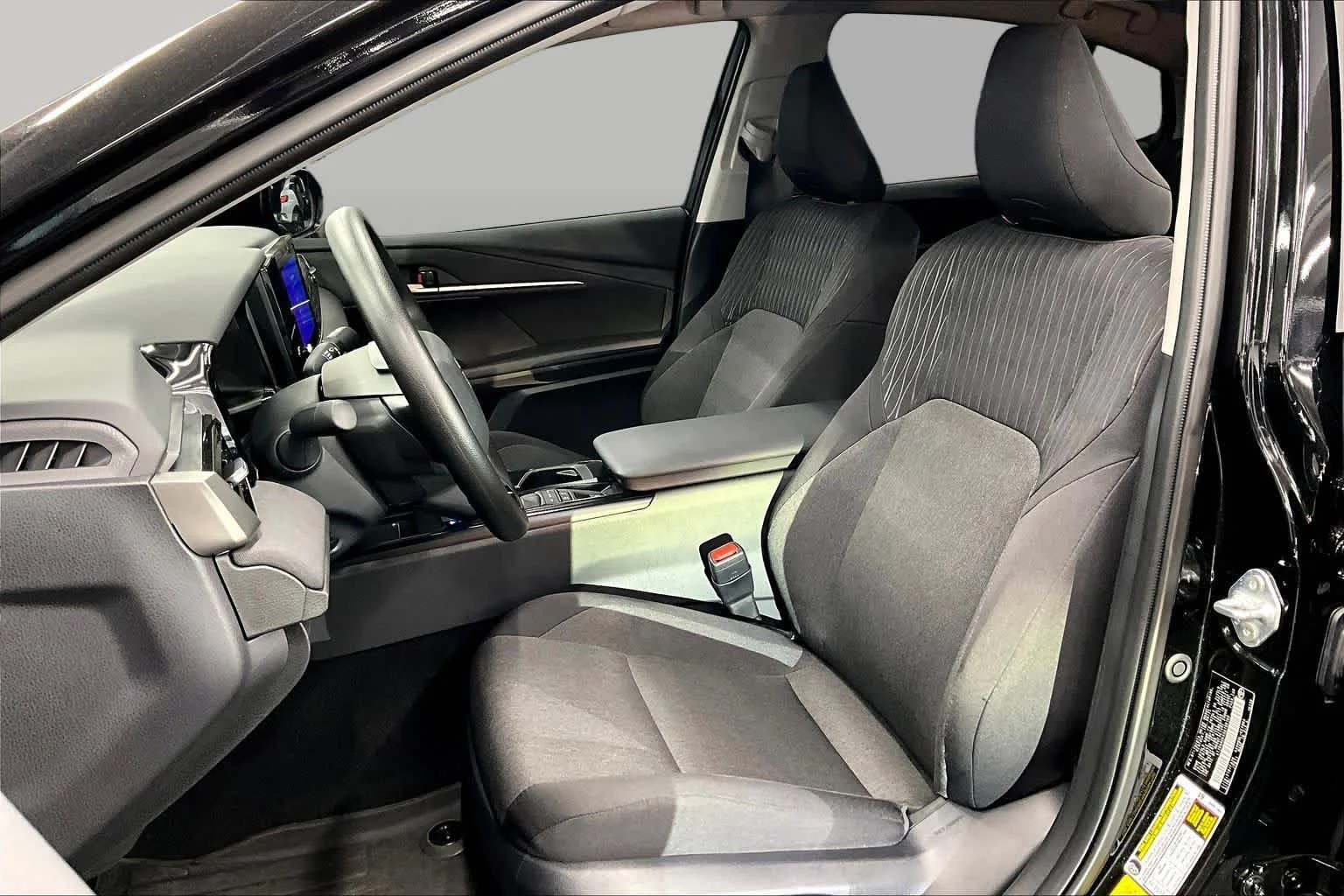 Used 2025 Midnight Black Metallic Toyota LE image 7