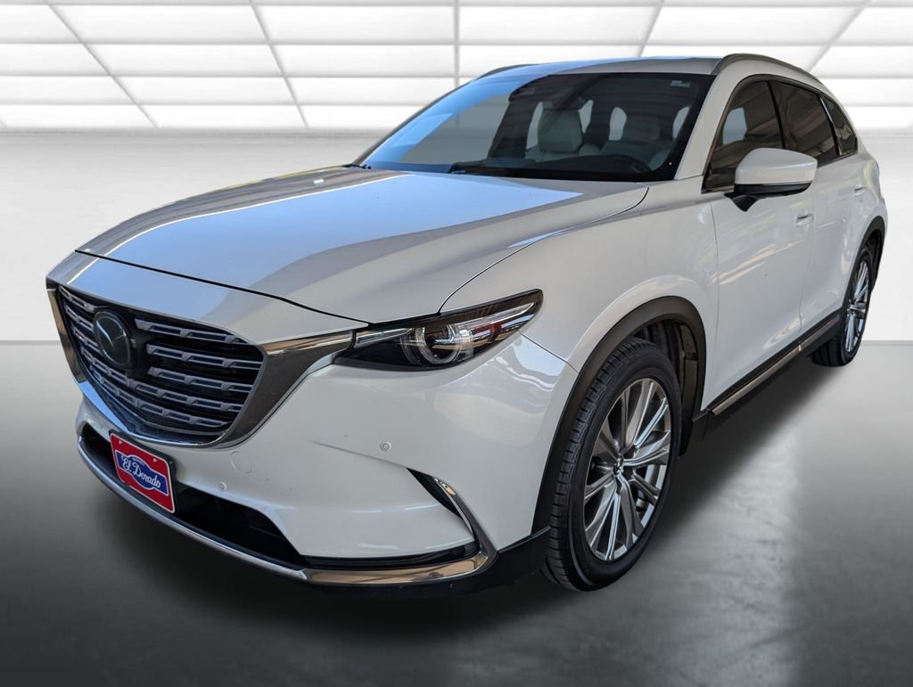 Used 2023 White Mazda Signature image 30