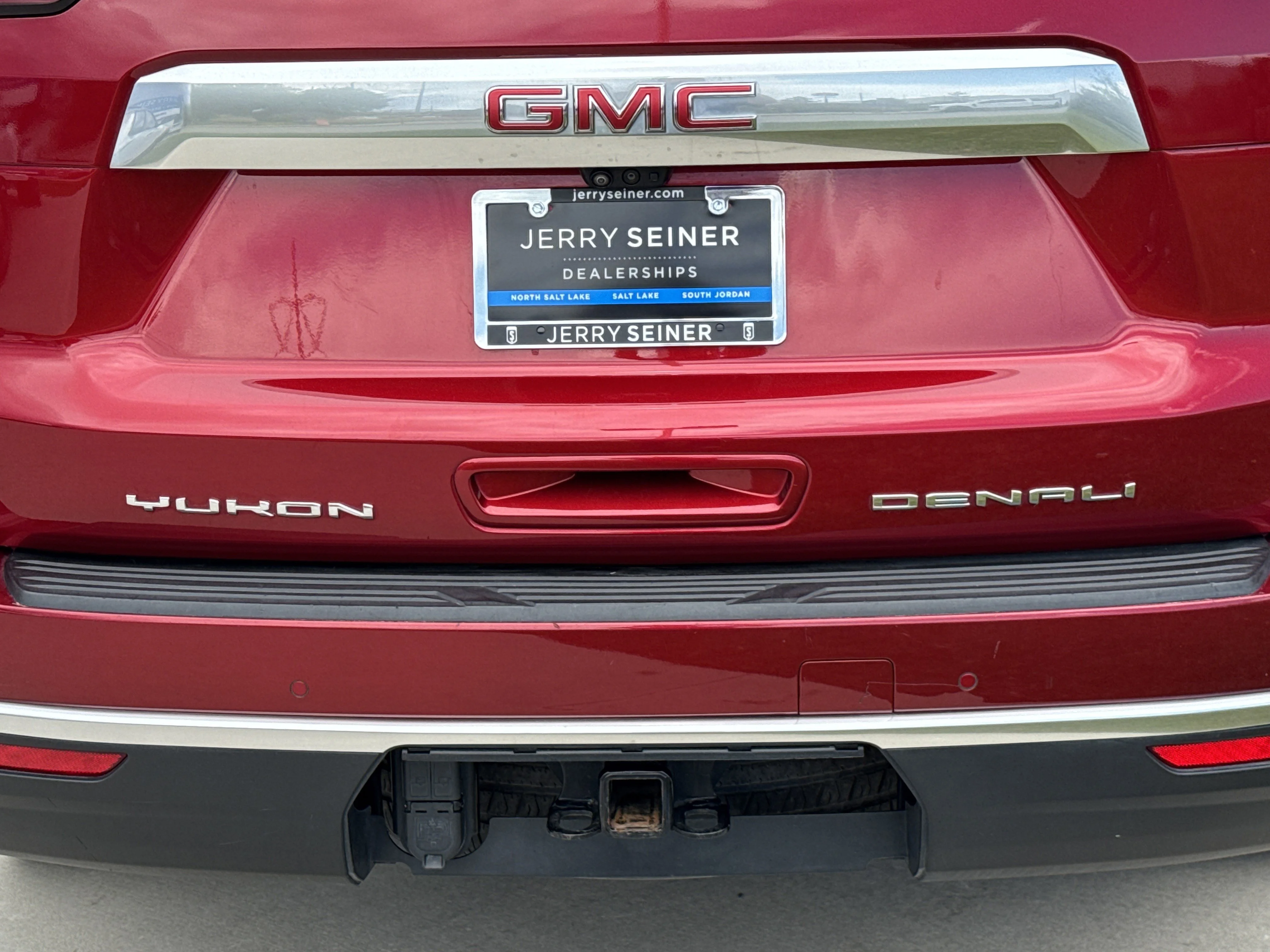 Used 2024 Volcanic Red Tintcoat GMC Denali image 14