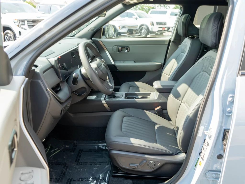 New 2027 Pale Gray Kia X-Line S image 11