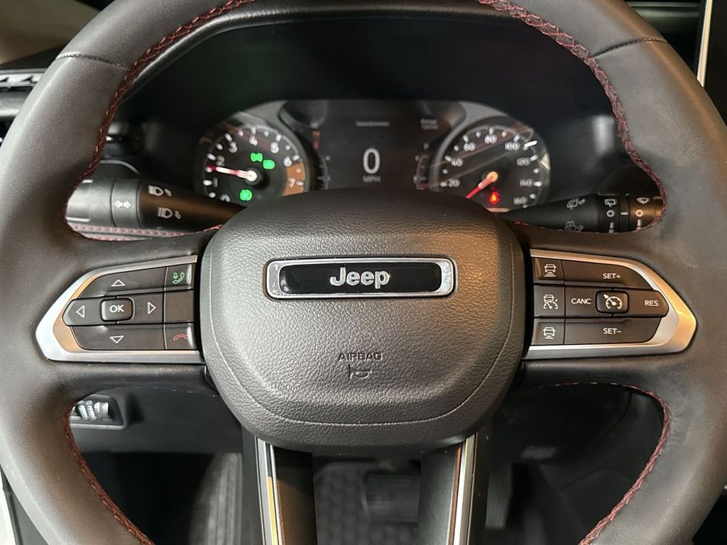 Used 2022 Bright White Clearcoat Jeep Trailhawk image 21