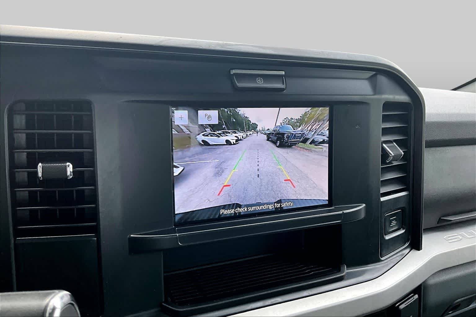 Used 2025 Oxford White Ford XLT image 25