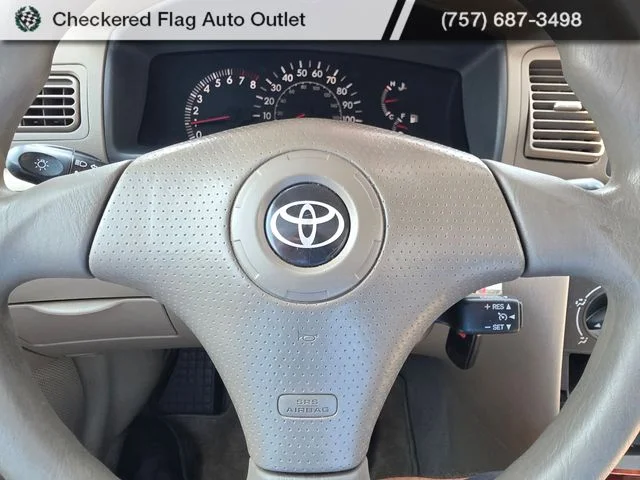 Used 2005 Desert Sand Mica Toyota LE image 21