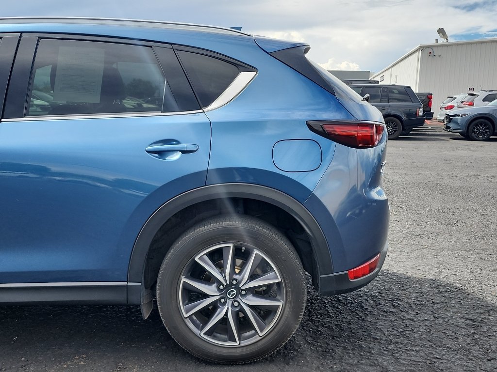 Used 2018 Eternal Blue Mica Mazda Grand Touring image 9