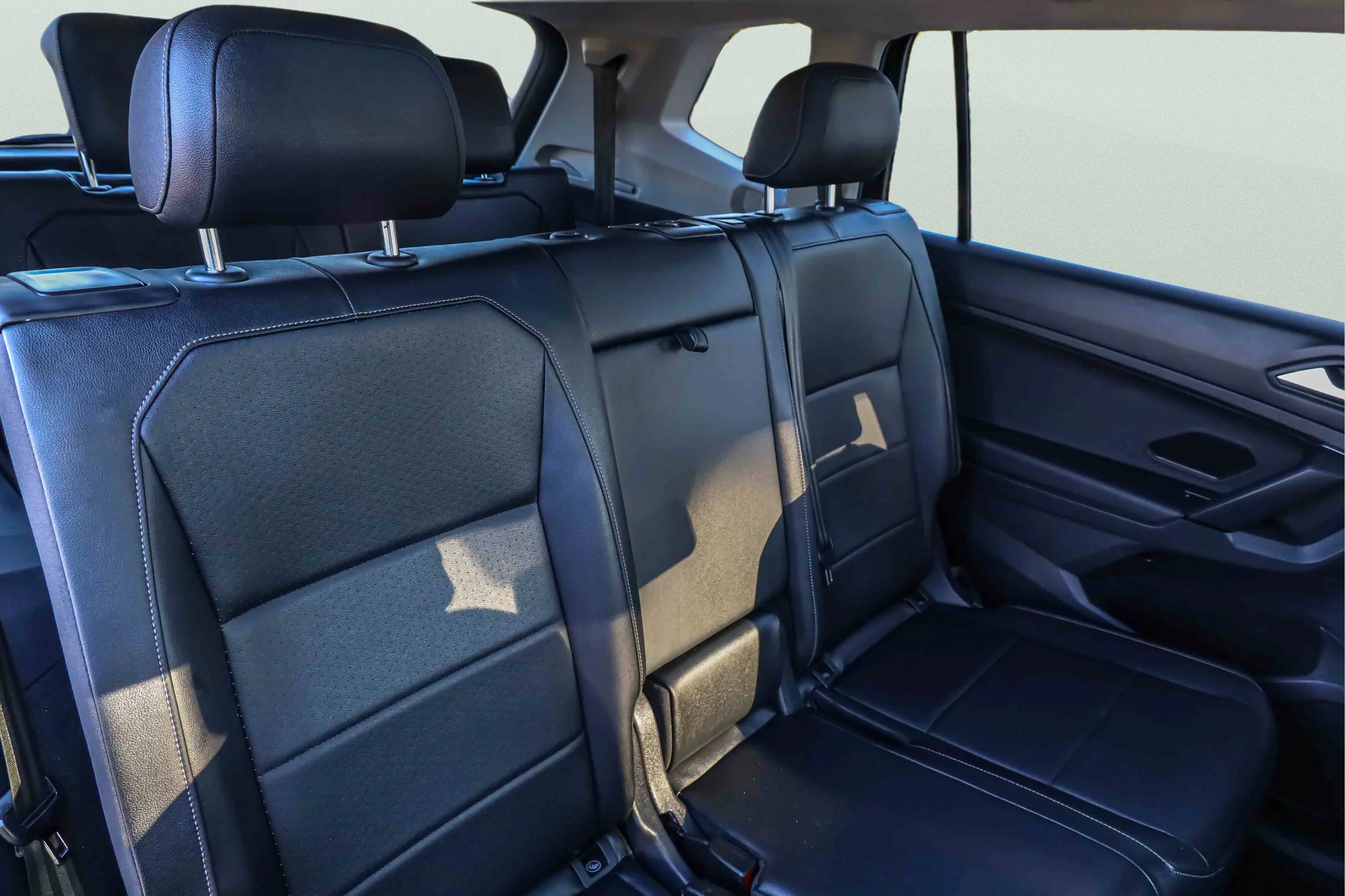Used 2019  Volkswagen  image 25