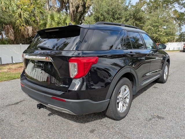 2021 Ford Explorer XLT photo 2