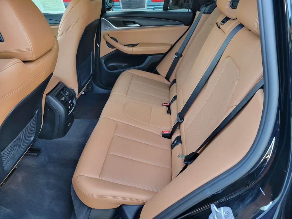 Used 2024 Jet Black BMW sDrive30i image 14