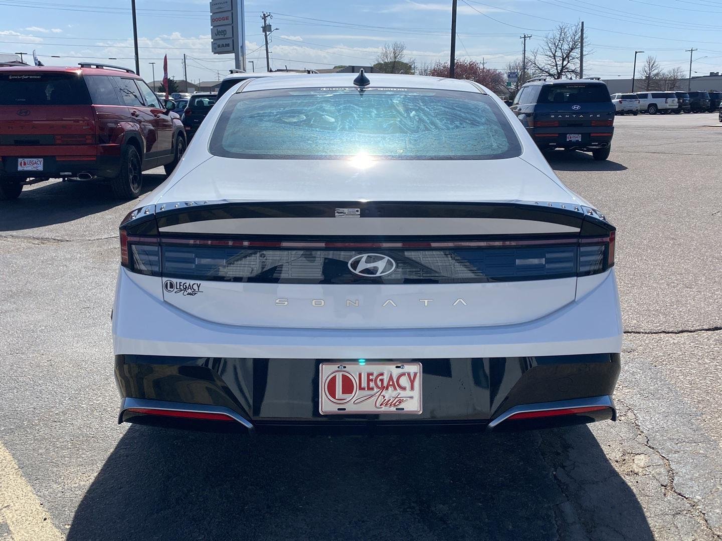 2026 Hyundai Sonata SEL - Photo 4