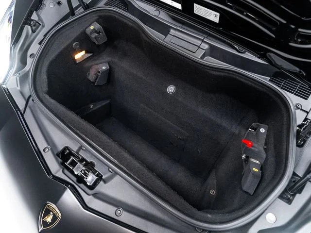 Used 2014  Lamborghini  image 54