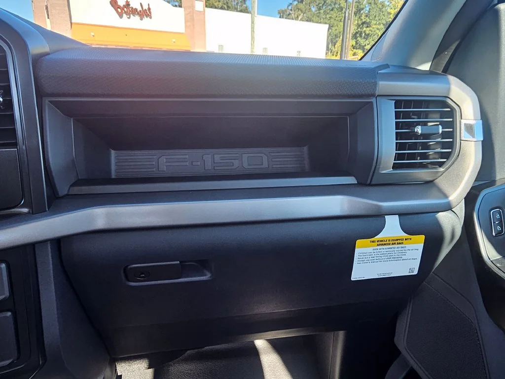New 2026 Oxford White Ford XL image 26