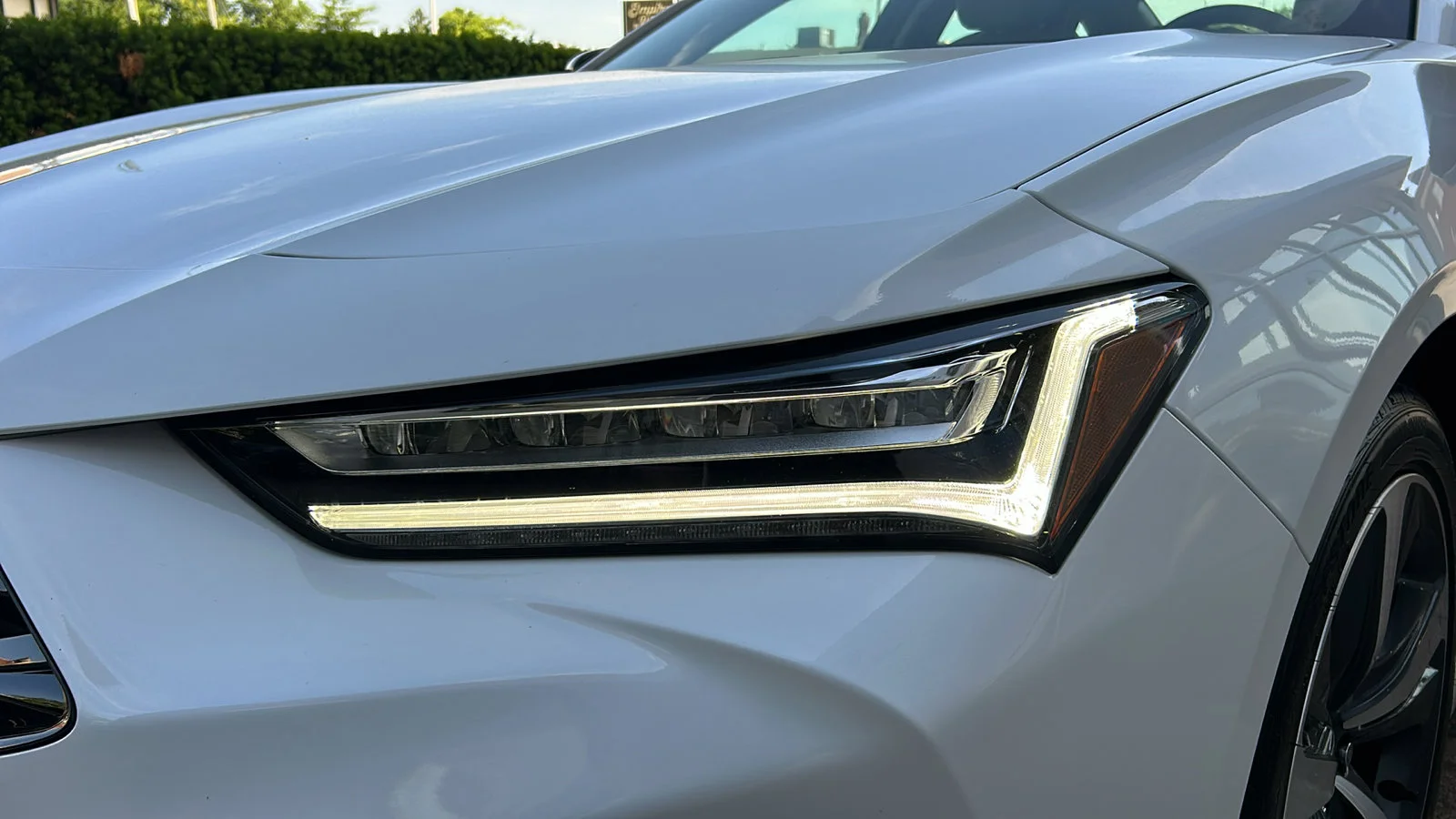 Certified Used 2025 Platinum White Pearl Acura TECH image 33