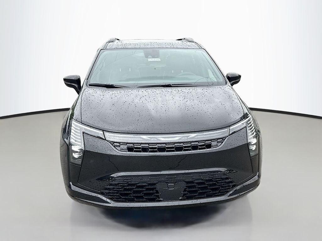New 2027 Diamond Black Crystal Pearl-Coat Exterior Paint Chrysler Limited image 2