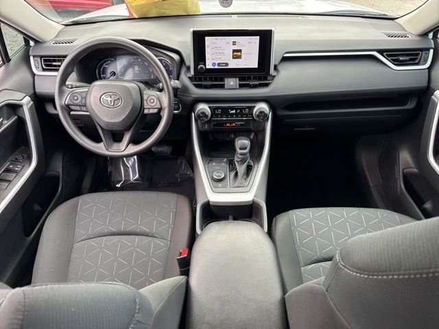 Used 2025 White Toyota XLE image 22