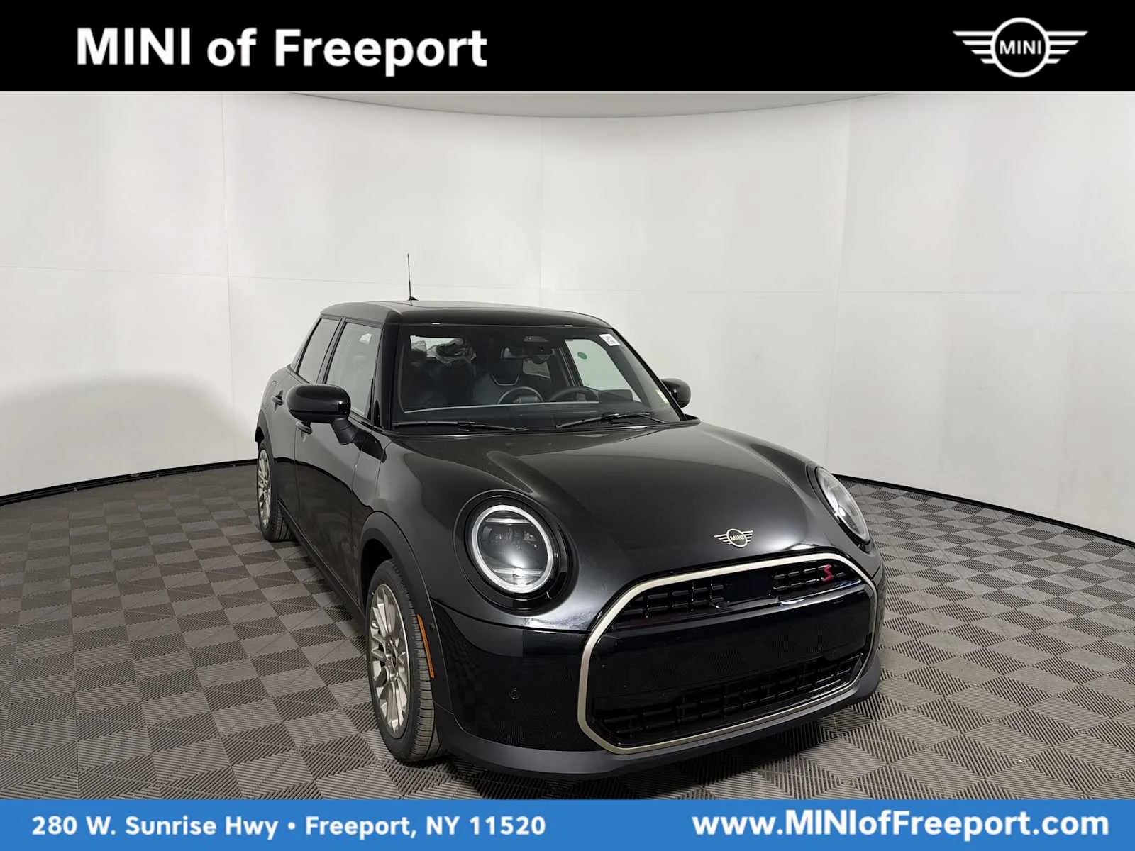 2026 MINI Hardtop Cooper S Signature's photo