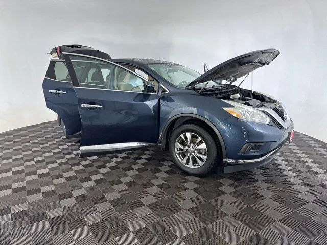 Used 2017 Blue Nissan S image 12