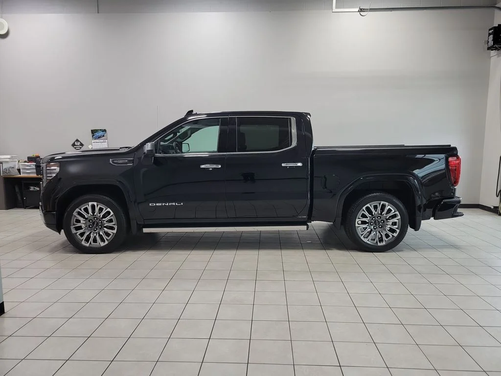 Used 2025 Black GMC Denali Ultimate image 8