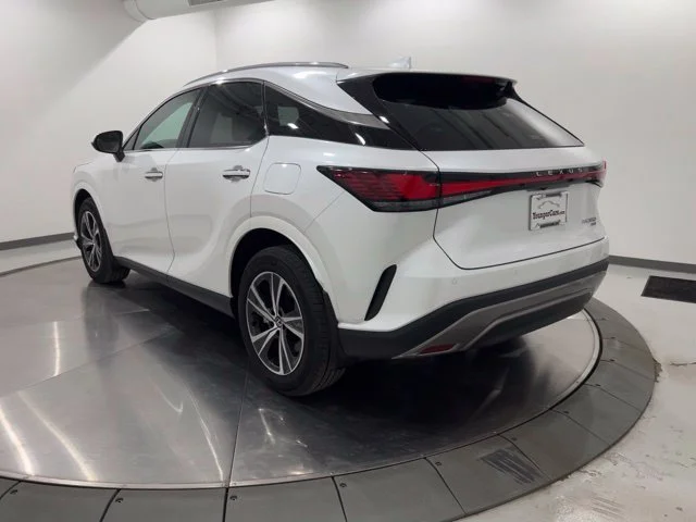 Used 2024 White Lexus 350 Premium image 3