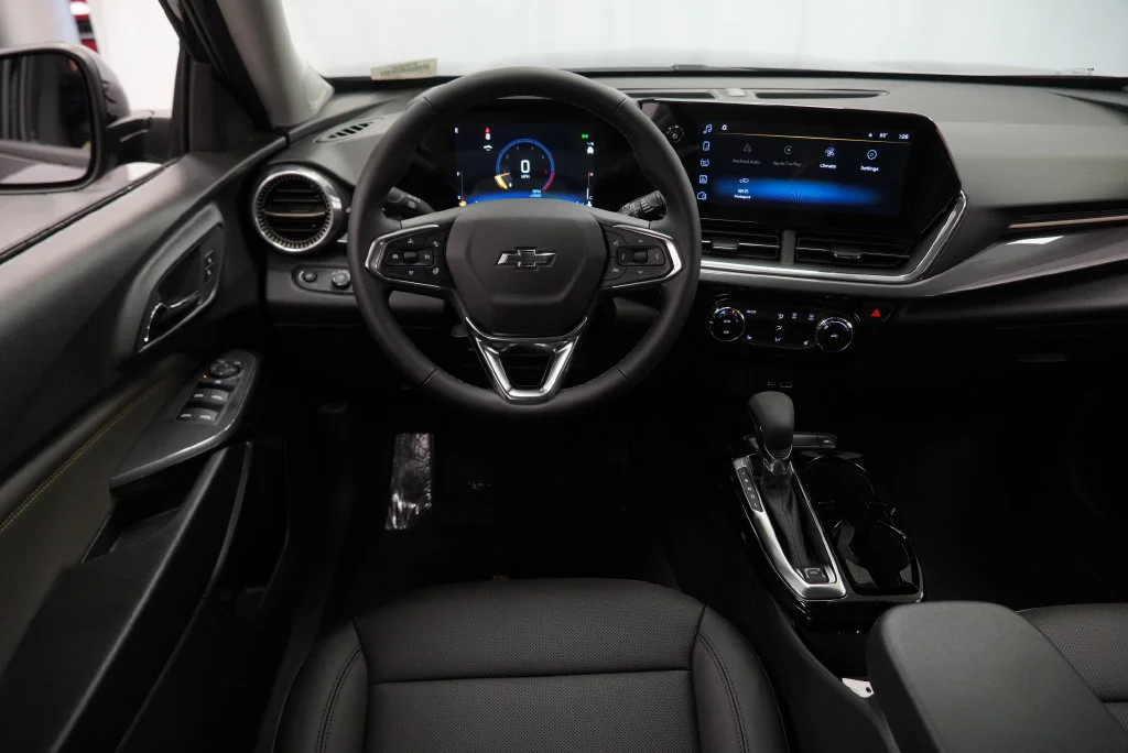 New 2026 Mosaic Black Metallic Chevrolet ACTIV image 21