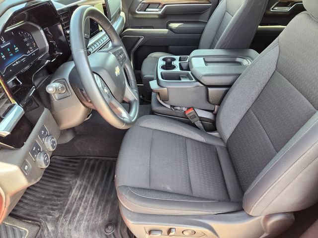2025 Chevrolet Silverado 1500 LT - Photo 15