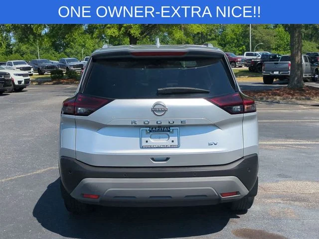 Used 2023 Silver Nissan SV image 4
