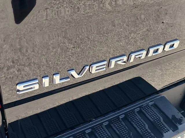 New 2026 Black Chevrolet LT image 32