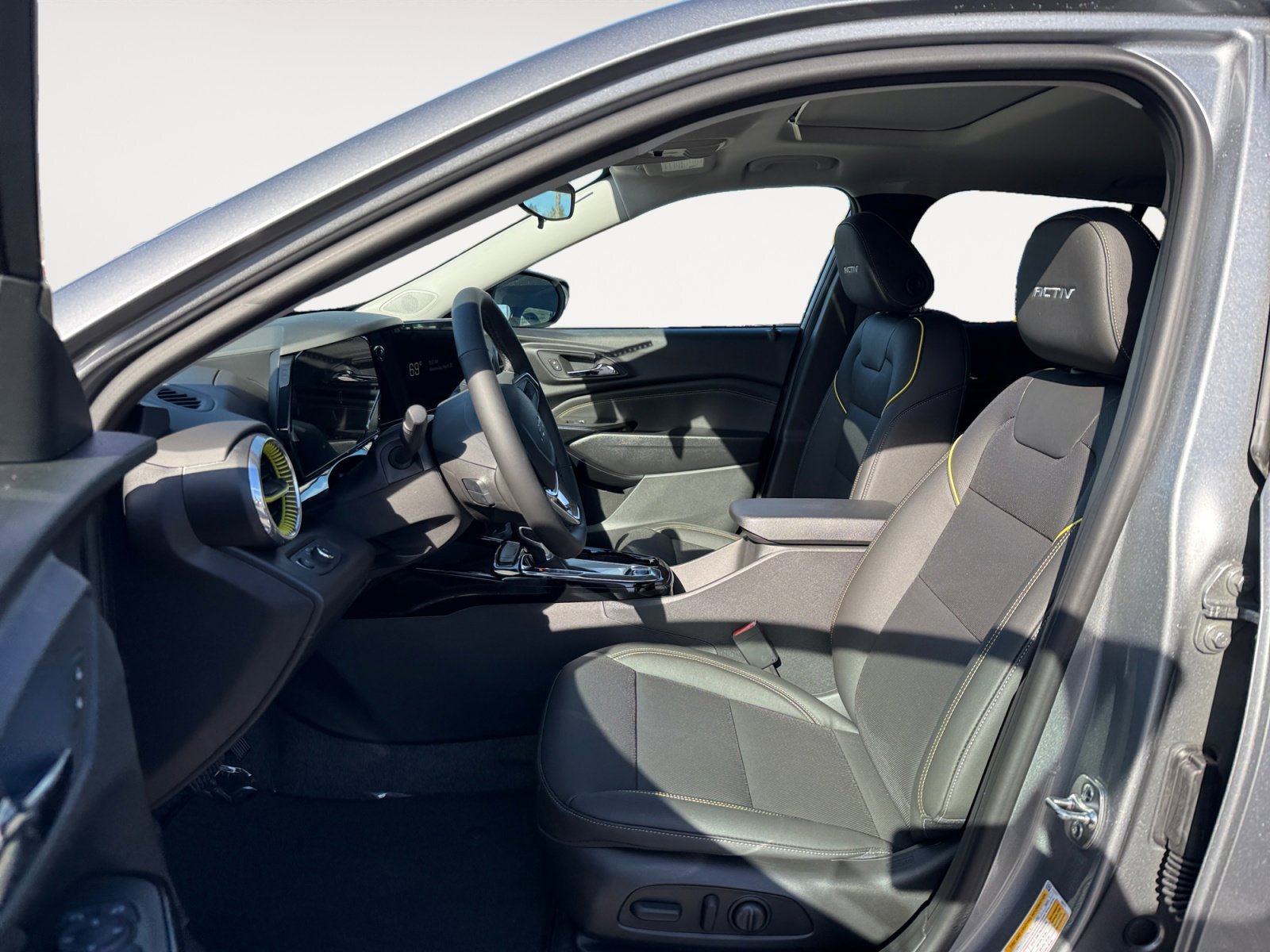 2026 Chevrolet Trax Activ - Photo 10